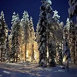 Kinos A Visit Huoneisto *