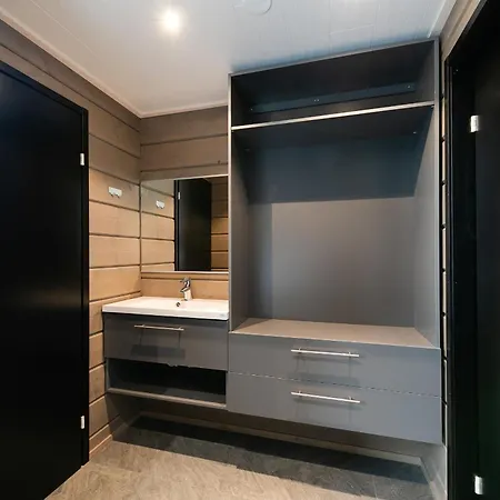 Kinos A Visit Lägenhet *