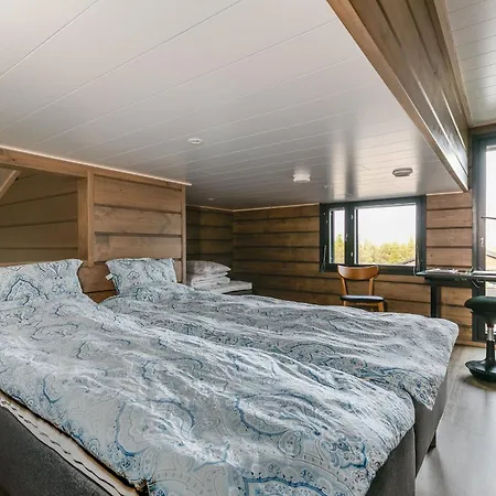 Kinos A Visit * Levi